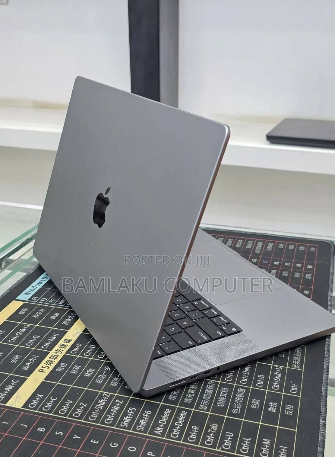 New Laptop Apple MacBook Pro 2021 M1 Max 32GB Apple M1 Max SSD 1T