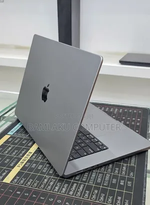 New Laptop Apple MacBook Pro 2021 M1 Max 32GB Apple M1 Max SSD 1T