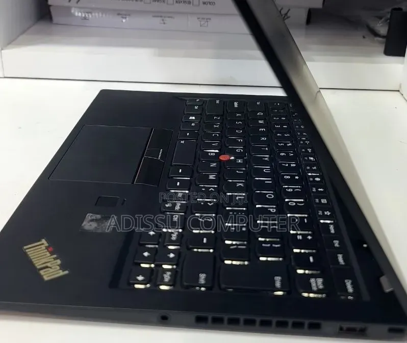 New Laptop Lenovo ThinkPad X1 Carbon 8GB Intel Core i5 SSD 512GB