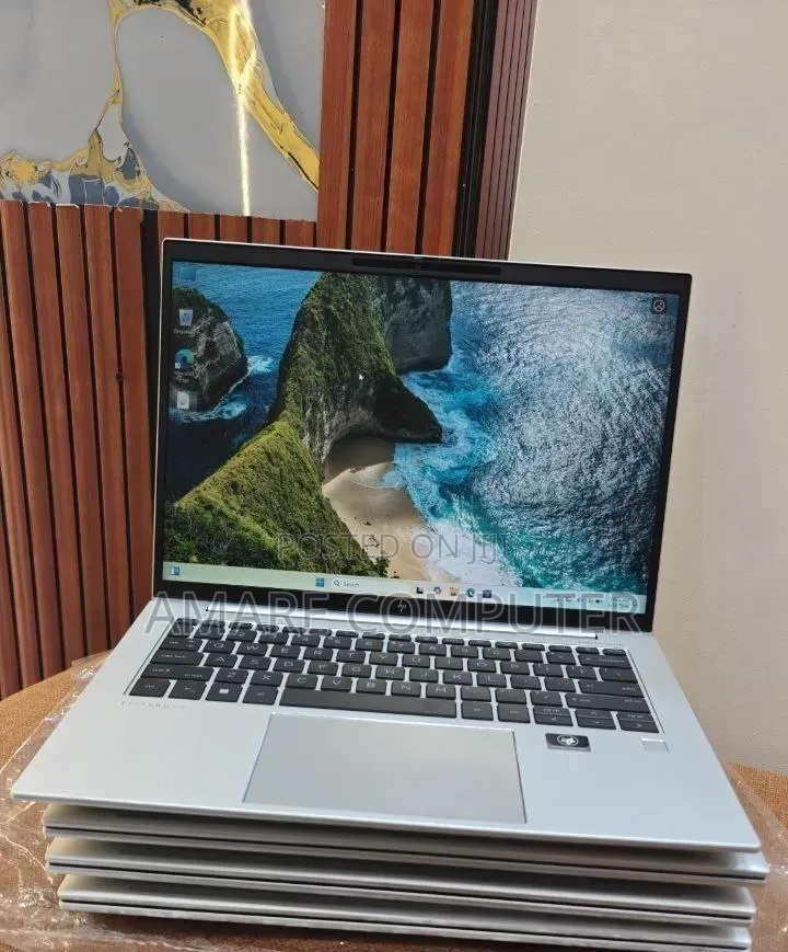 New Laptop HP EliteBook 840 G9 16GB Intel Core i7 SSD 512GB