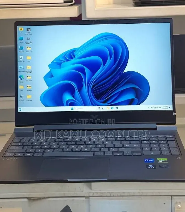 New Laptop HP Victus 16 16GB Intel Core i7 SSD 512GB