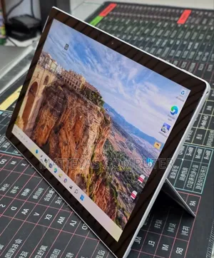 New Laptop Microsoft Surface Pro 7 16GB Intel Core i7 SSD 512GB