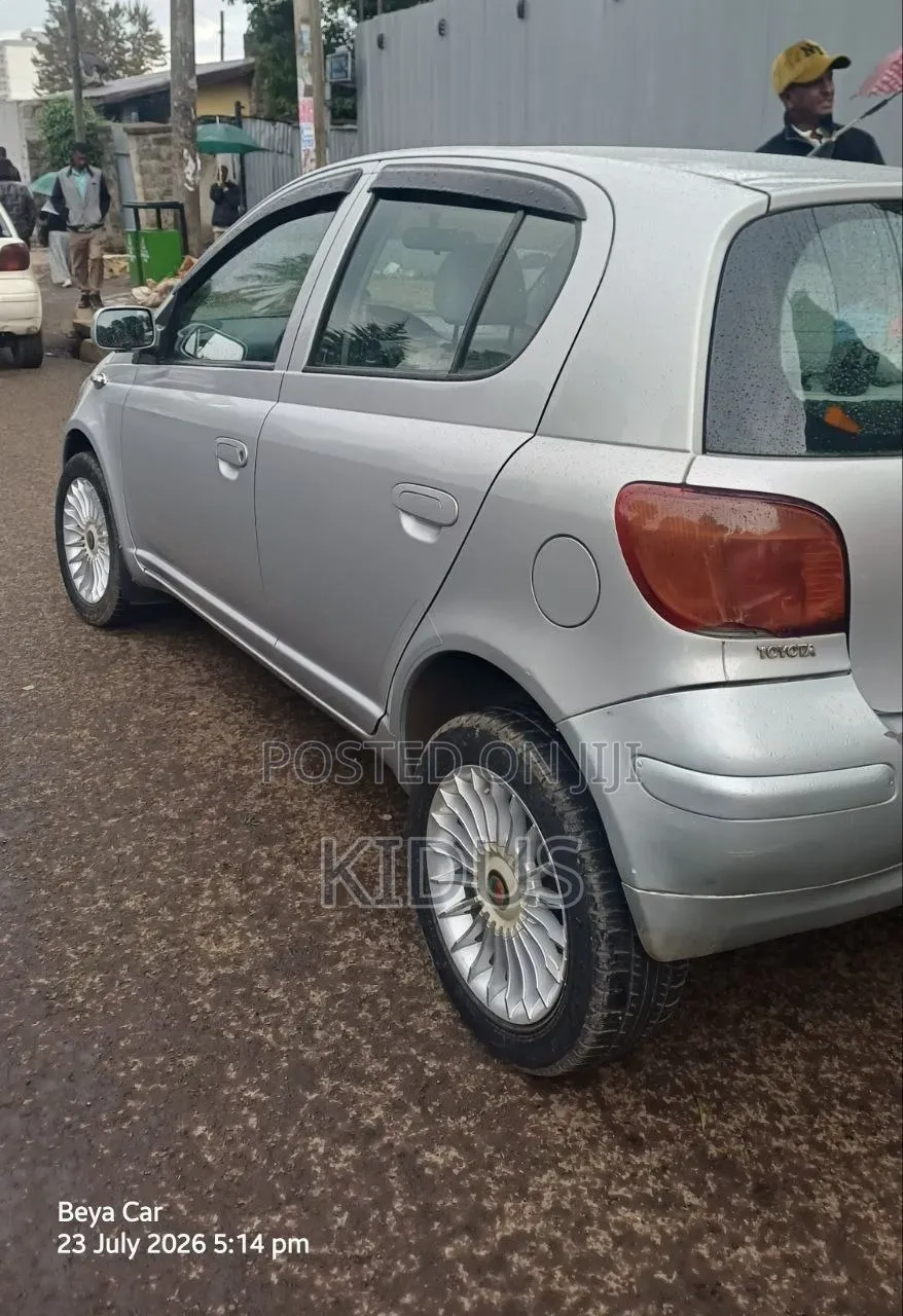 Toyota Yaris 2005 Silver
