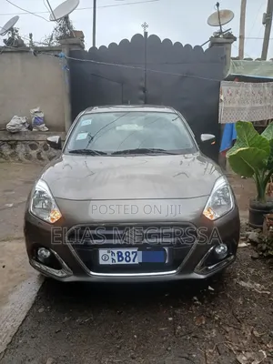 Suzuki Dzire 2022 Silver