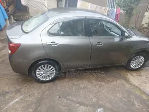 Suzuki Dzire 2022 Silver