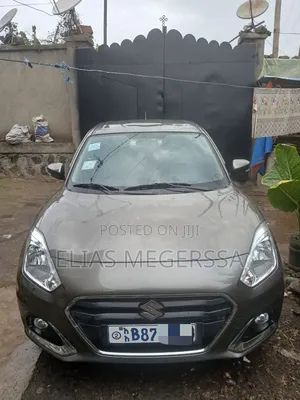 Suzuki Dzire 2022 Silver