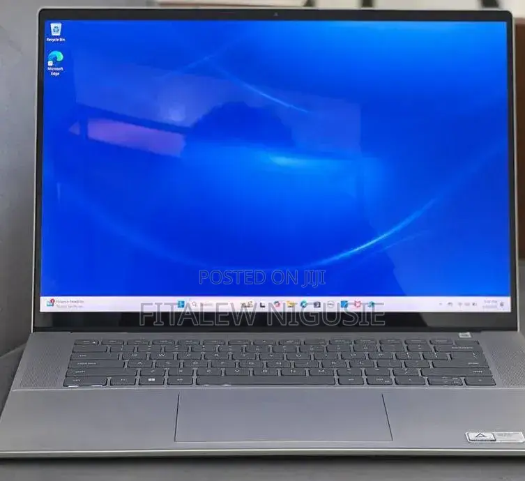 New Laptop Dell Inspiron 15 16GB Intel Core i7 SSD 512GB