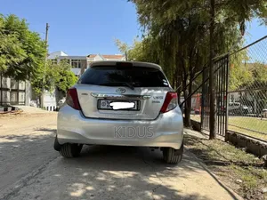 Toyota Yaris 2011