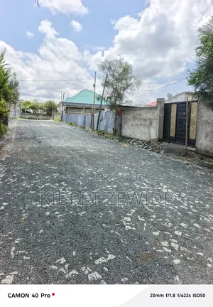 3bdrm House in Kibert Zewdie, Yeka for sale