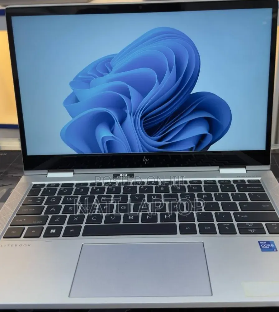 New Laptop HP EliteBook 830 G8 16GB Intel Core i7 SSD 512GB