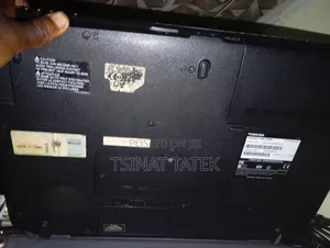 Laptop Toshiba Satellite L450D 2GB Intel Celeron HDD 256GB