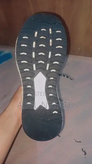 Shose Origenal Torshion 42 Number
