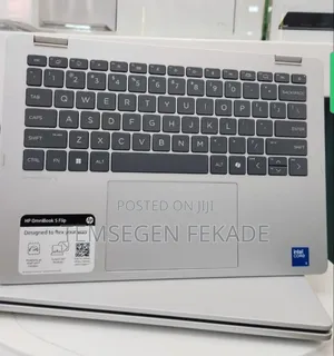 New Laptop HP OmniBook 5 14" 8GB Intel Core 5 SSD 512GB