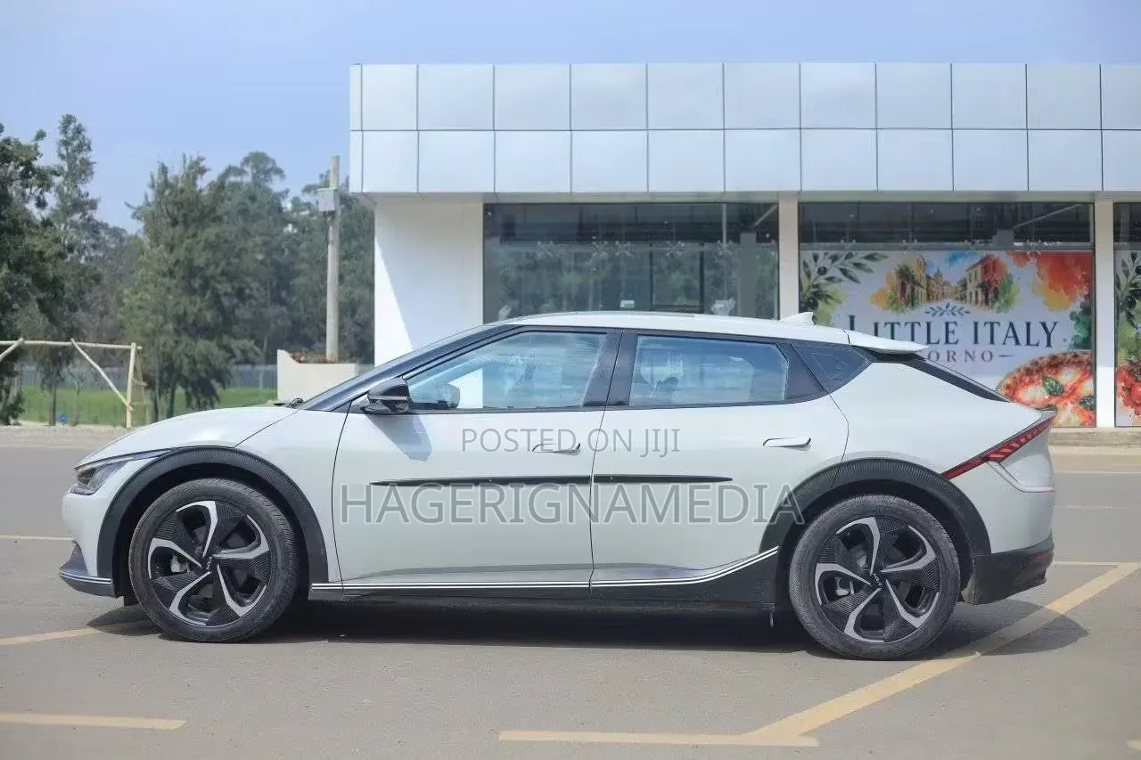New Kia EV6 2023 White