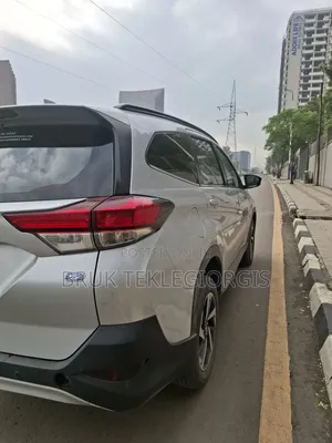 Toyota Rush 2022 Silver