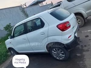 Suzuki S-Presso 2021 White