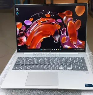 New Laptop HP 16GB Intel Core Ultra 7 SSD 512GB