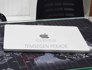 New Laptop Apple MacBook Air 2022 M2 8GB Apple M2 SSD 256GB