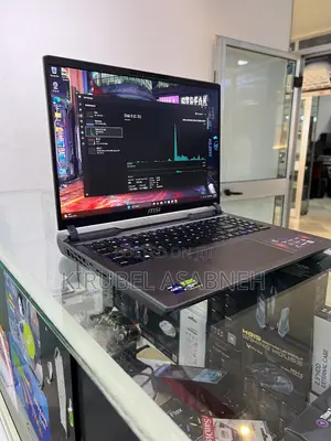 New Laptop MSI Vector 16 HX AI A2XWIG 16GB Intel Core i9 SSD 1T