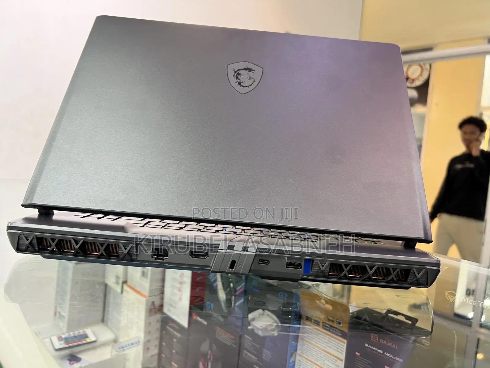 New Laptop MSI Vector 16 HX AI A2XWIG 16GB Intel Core i9 SSD 1T