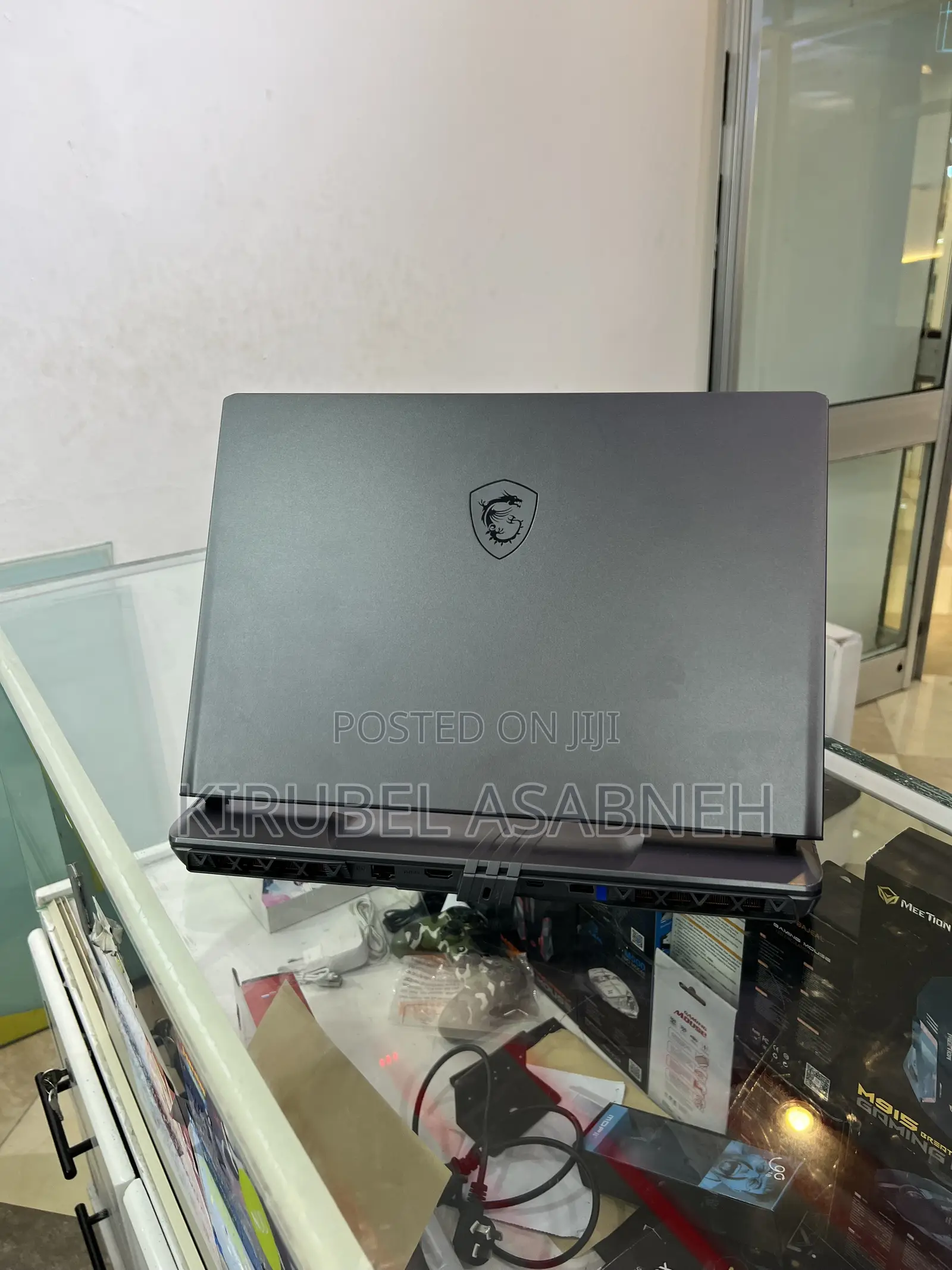New Laptop MSI Vector 16 HX AI A2XWIG 16GB Intel Core i9 SSD 1T