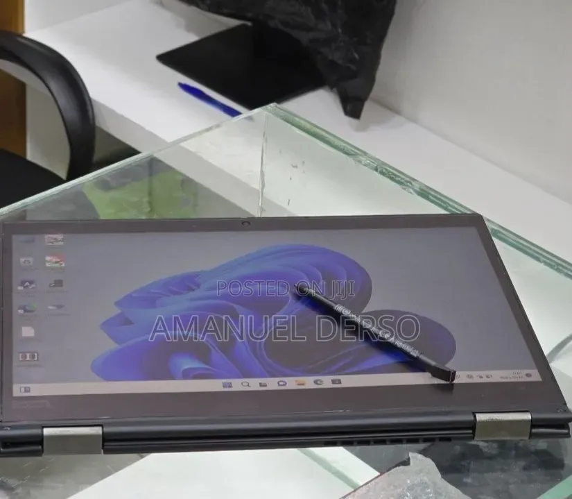 New Laptop Lenovo ThinkPad X390 Yoga 16GB Intel Core i5 SSD 512GB
