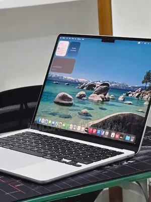 New Laptop Apple MacBook Air 2022 M2 8GB Apple M2 SSD 256GB