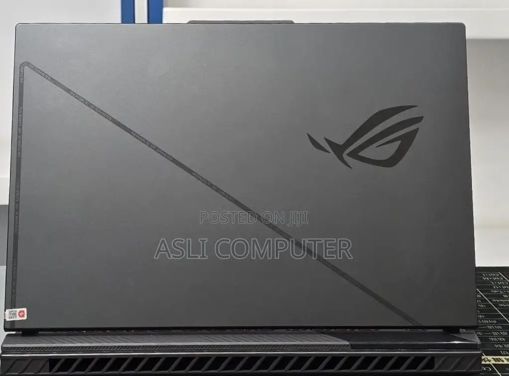 New Laptop Asus ROG Strix G16 16GB Intel Core i7 SSD 1T