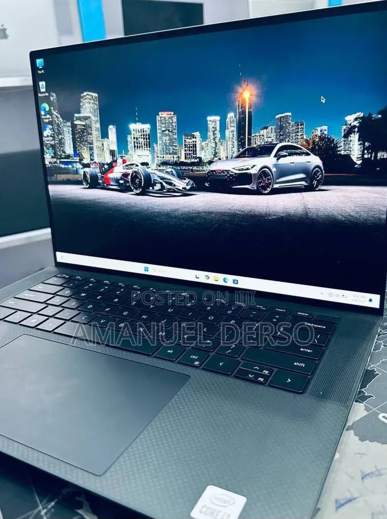 New Laptop Dell XPS 15 16GB Intel Core i7 SSD 512GB