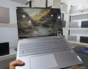 New Laptop Lenovo Yoga 260 16GB AMD Ryzen 7 SSD 512GB