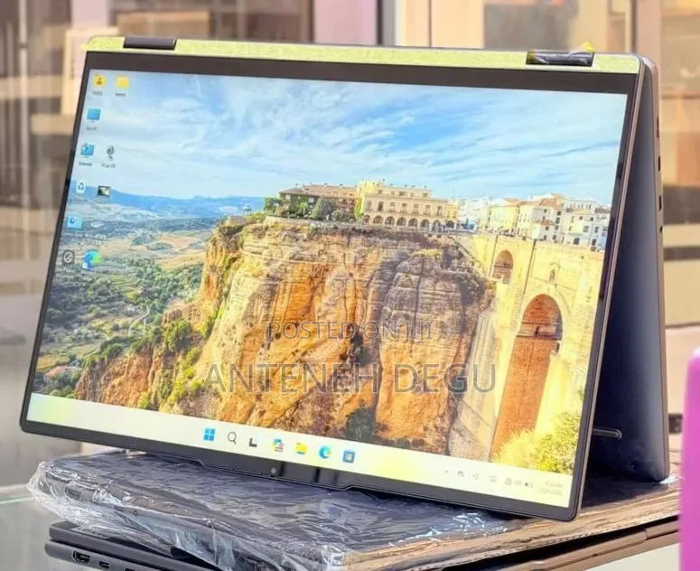 New Laptop Lenovo Yoga 7 15ITL5 16GB Intel Core Ultra 7 SSD 512GB