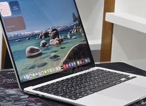 New Laptop Apple MacBook Air 2022 M2 8GB Apple M2 SSD 256GB