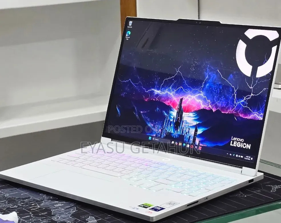 New Laptop Lenovo Legion 7 32GB Intel Core Ultra 7 SSD 1T