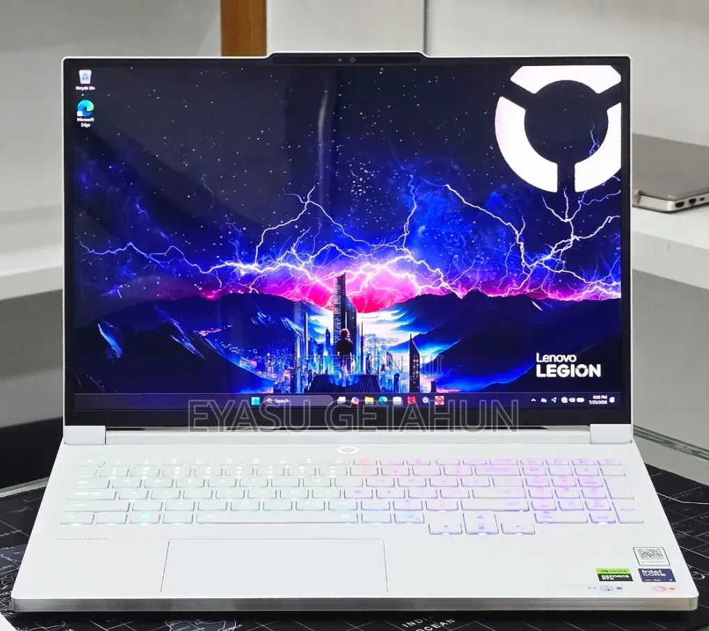 New Laptop Lenovo Legion 7 32GB Intel Core Ultra 7 SSD 1T
