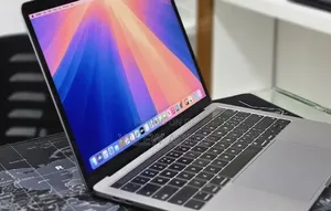 New Laptop Apple MacBook Pro 2019 16GB Intel Core i7 SSD 256GB