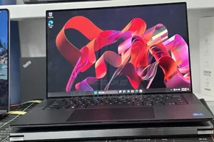 New Laptop Dell Precision 5560 16GB Intel Core i7 SSD 512GB