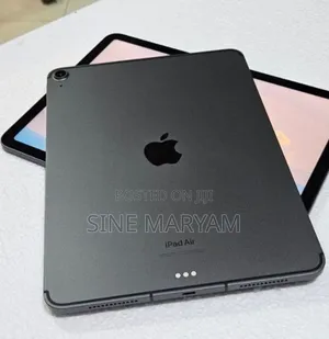 New Apple iPad Air 64 GB Gray