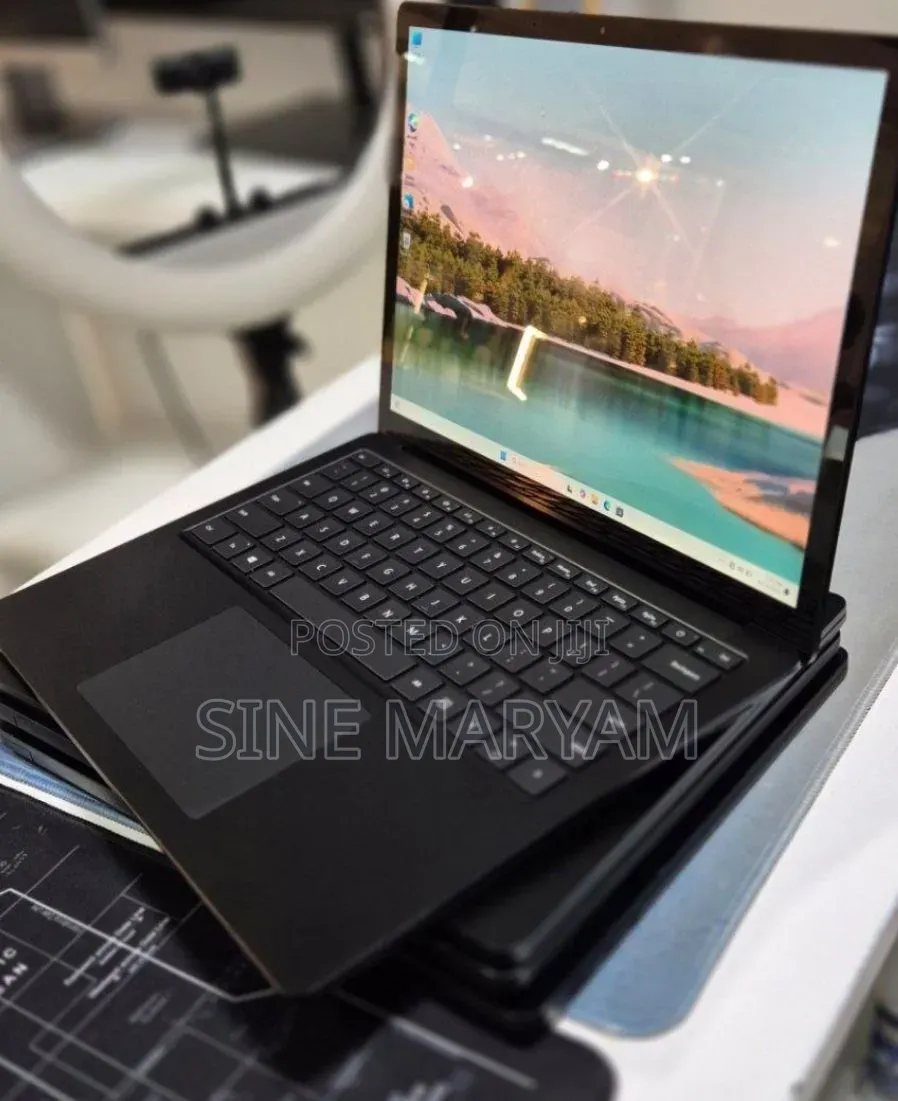 New Laptop Microsoft Surface Laptop 3 16GB Intel Core i5 SSD 256GB