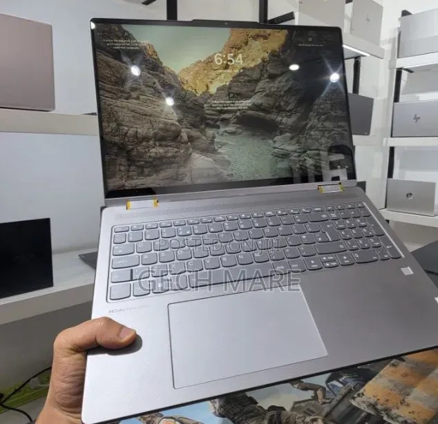 New Laptop Lenovo Yoga C930 16GB AMD Ryzen 7 SSD 512GB