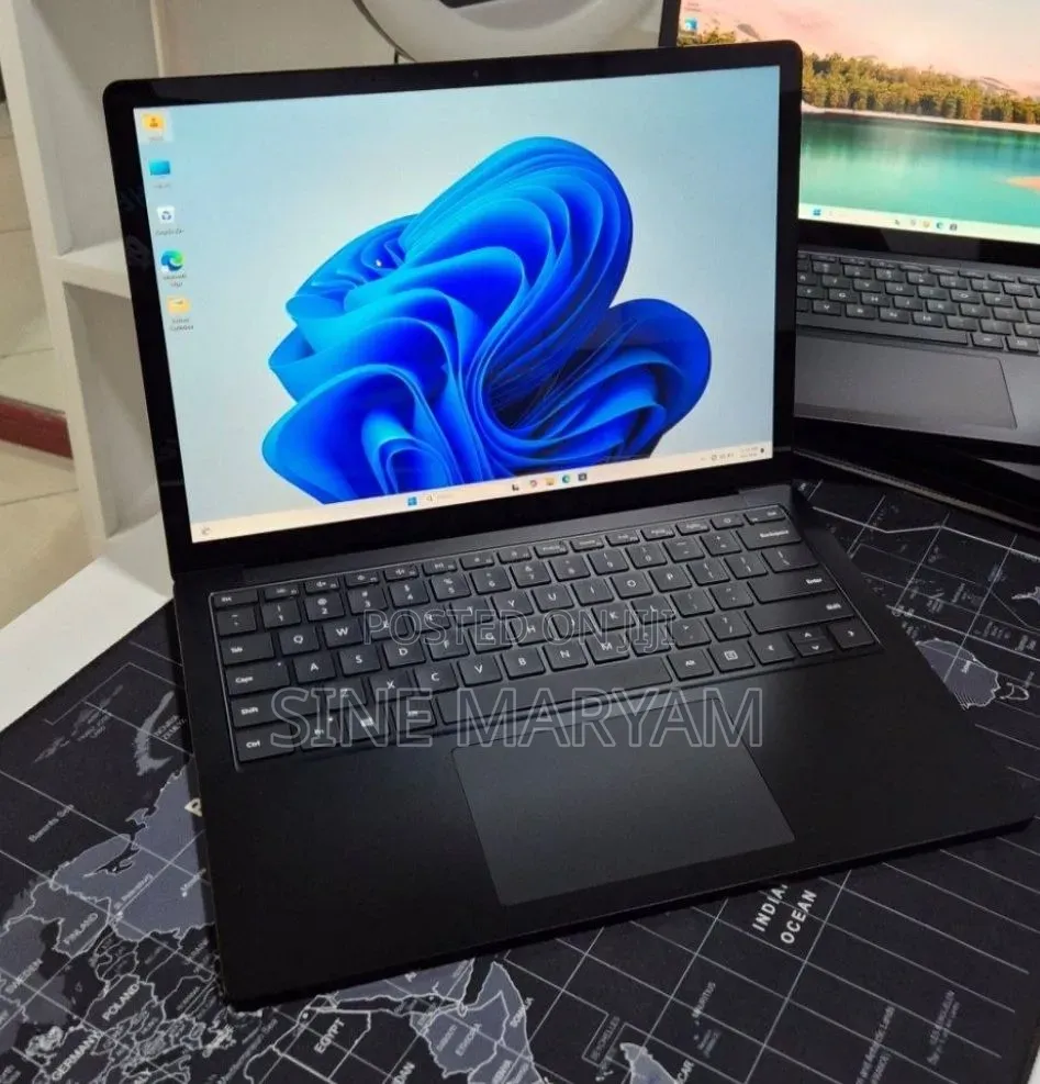 New Laptop Microsoft Surface Laptop 3 16GB Intel Core i7 SSD 256GB