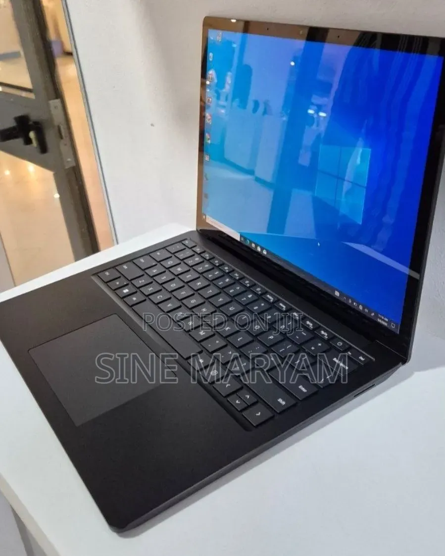 New Laptop Microsoft Surface Laptop 3 8GB Intel Core i5 SSD 256GB