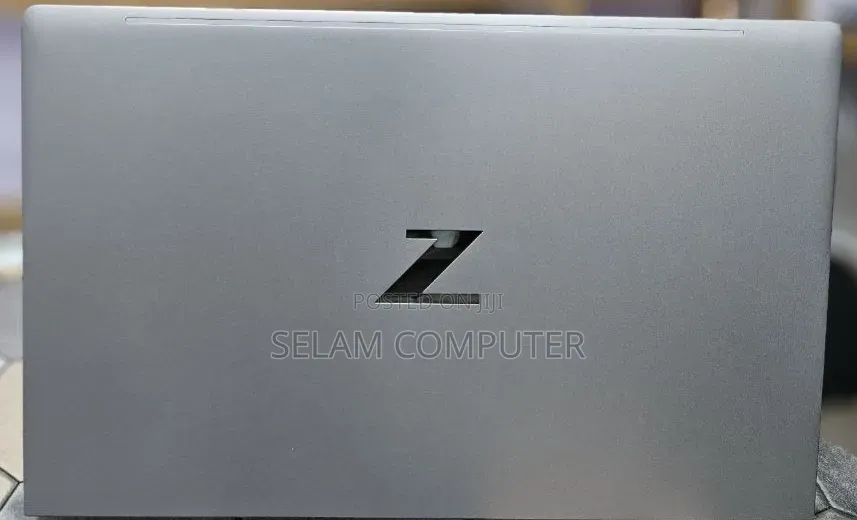New Laptop HP ZBook Studio G8 16GB Intel Core i7 SSD 1T