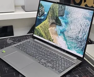 New Laptop Lenovo 32GB AMD Ryzen 7 SSD 512GB