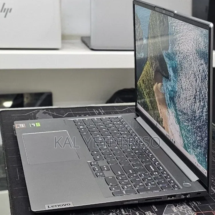 New Laptop Lenovo 32GB AMD Ryzen 7 SSD 512GB