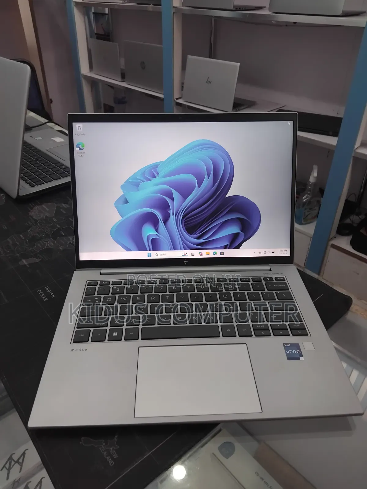 New Laptop HP ZBook 14 16GB Intel Core i7 SSD 512GB