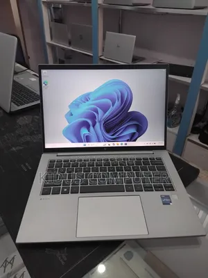 New Laptop HP ZBook 14 16GB Intel Core i7 SSD 512GB