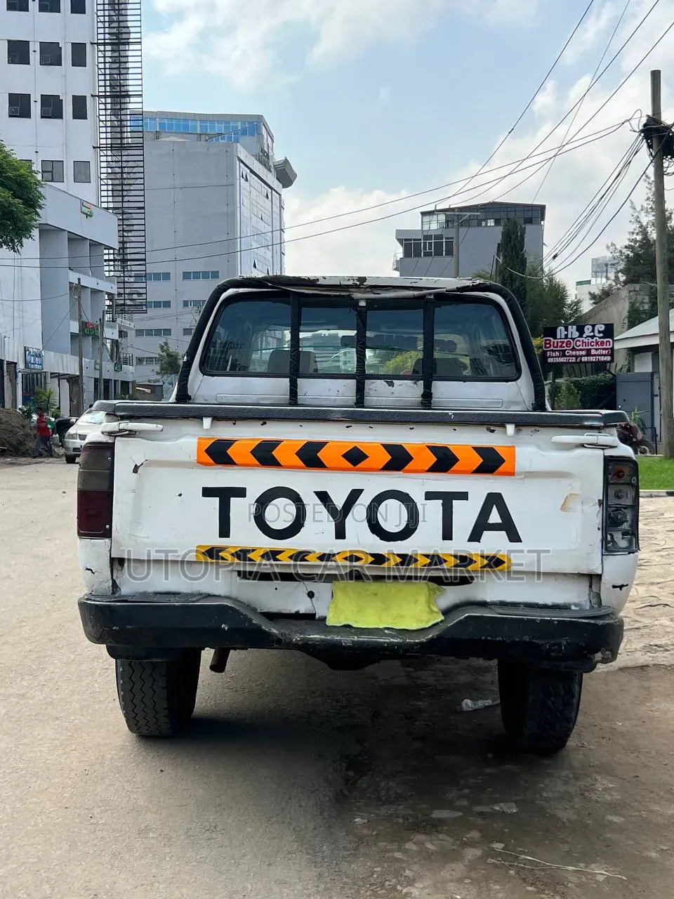 Toyota Hilux 2004 White