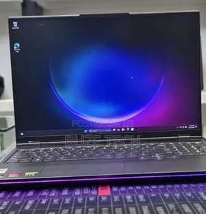 New Laptop Lenovo Legion 9 32GB AMD Ryzen 9 SSD 1T