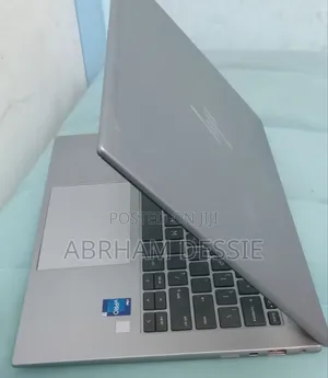 New Laptop HP 16GB Intel Core i7 SSD 512GB