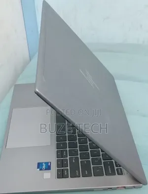 New Laptop HP 16GB Intel Core i7 SSD 512GB